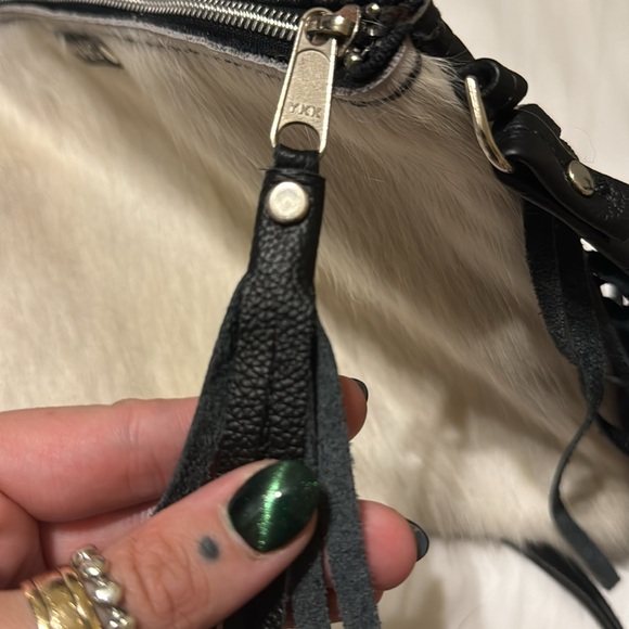 Cowhide crossbody - Picture 5 of 6